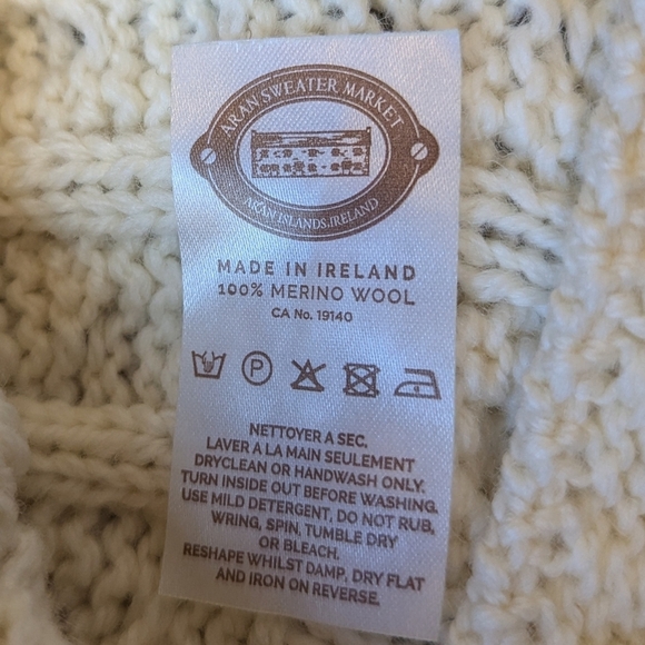 NWOT Aran Sweater Market Cream Cable Knit Scarf Buttons 100% Merino Wool - Picture 5 of 6